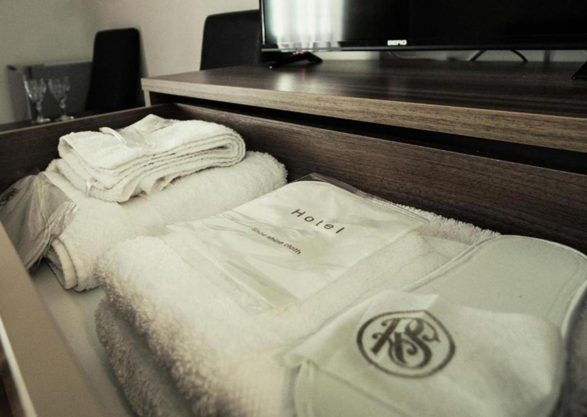 Hotel Season エレバン エクステリア 写真